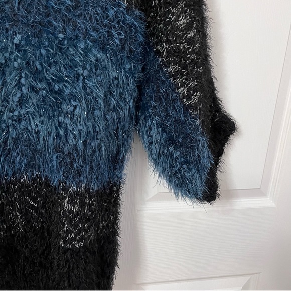 METALLIC  COLOUR BLOCK SHAGGY SWEATER BY PAQUITO - Picture 7 of 12